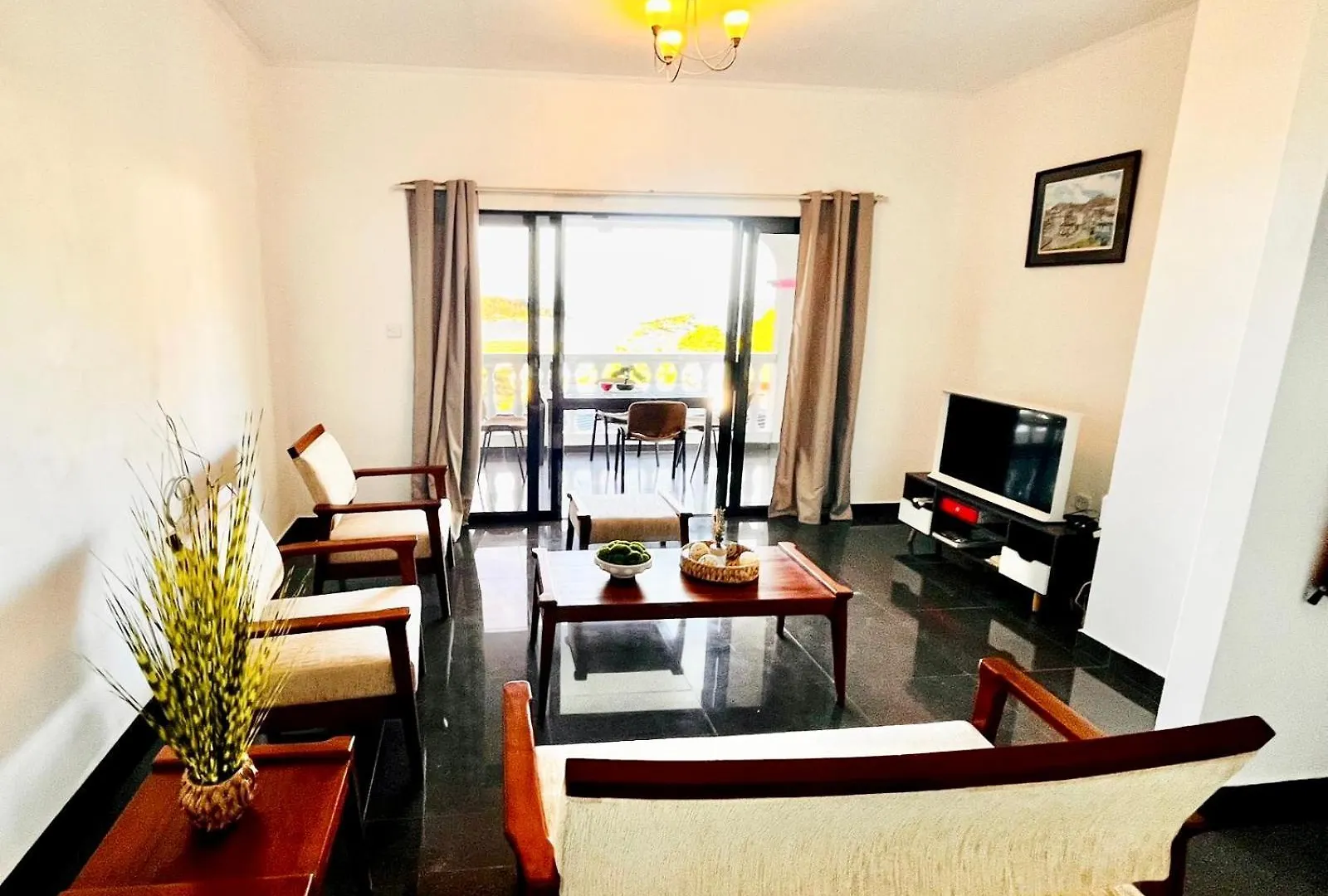 Villea Frangipani Top Floor 2 Bedroom Apartment Mahe Island