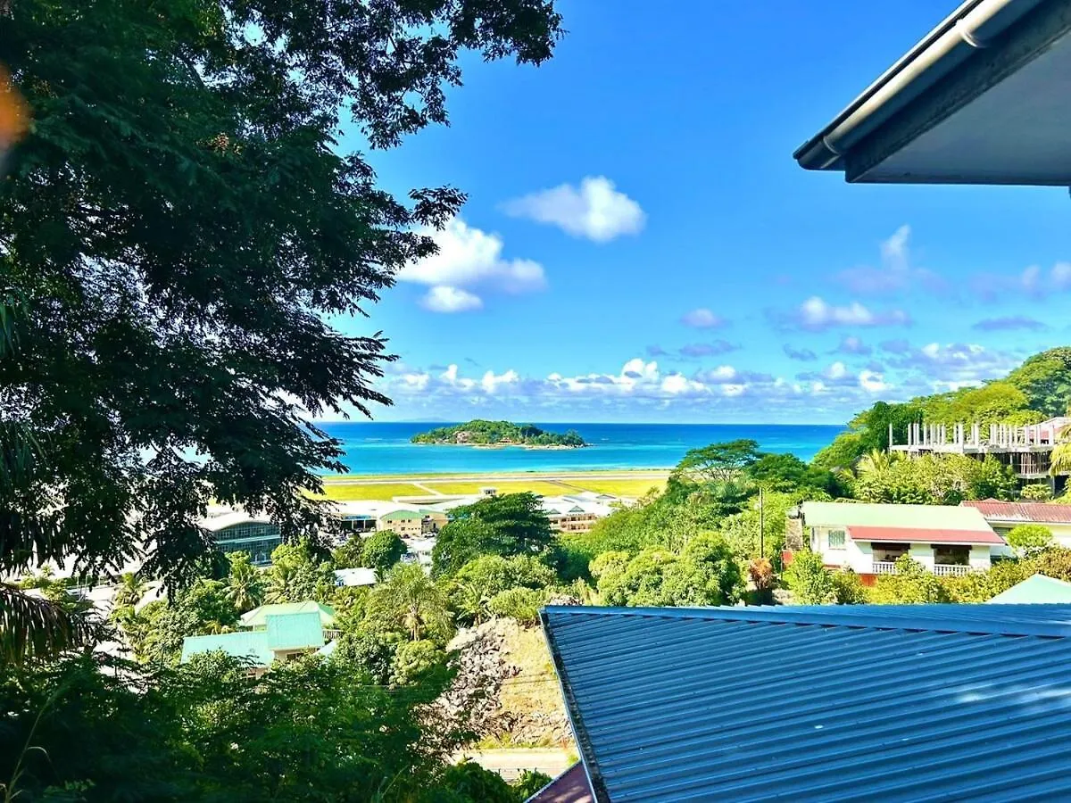 Villea Frangipani Top Floor 2 Bedroom Apartment Mahe Island