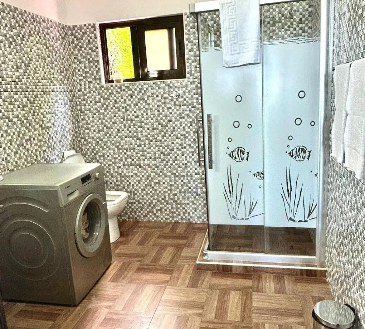 Villea Frangipani Top Floor 2 Bedroom Apartment Mahe Island